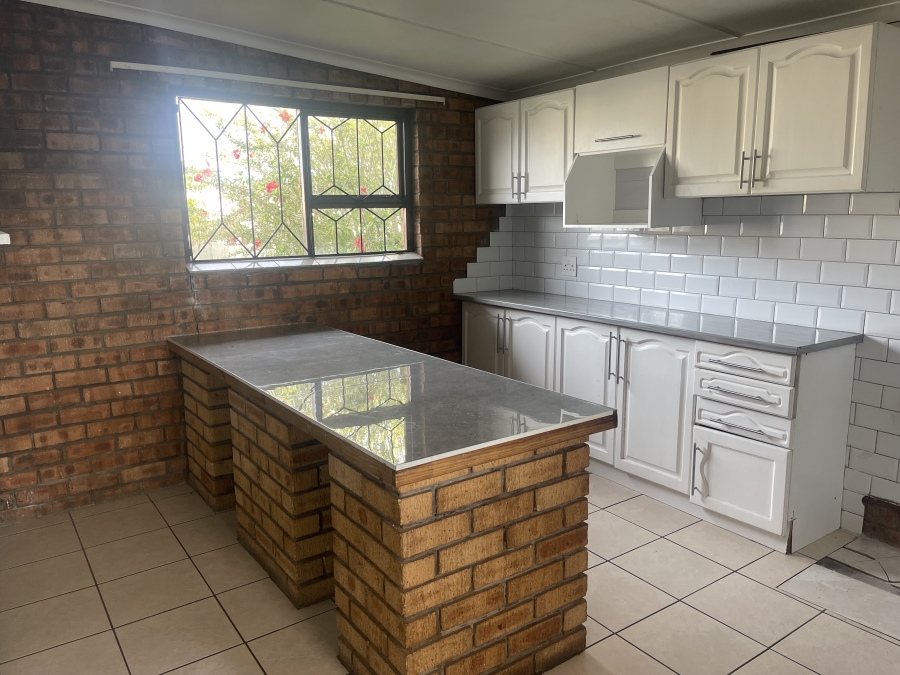 3 Bedroom Property for Sale in Braelyn Eastern Cape